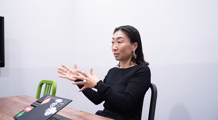 FUTURE FASHION INSTITUTE株式会社　秋山和香奈 氏